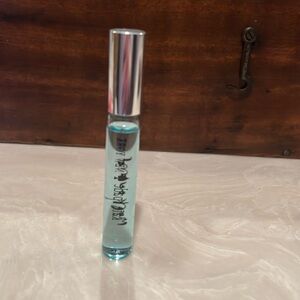Kate Spade- Walk on Air Rollerball perfume